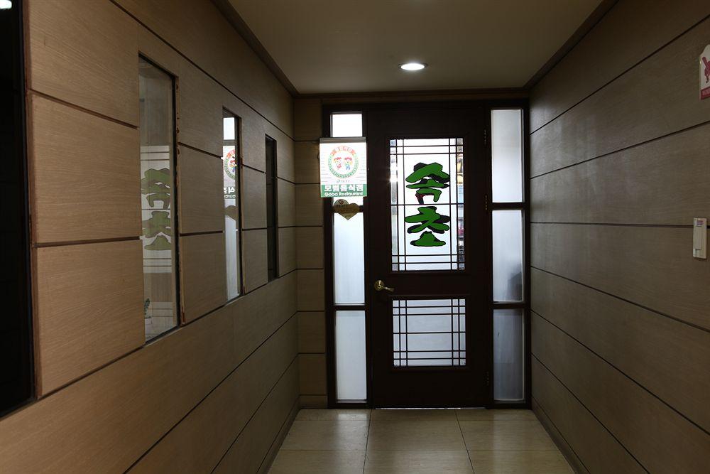 Namdaemun Palace Hotel Seoul Bagian luar foto
