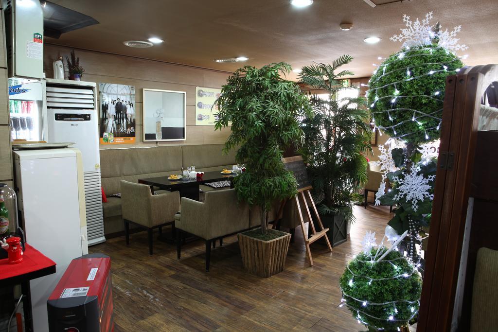 Namdaemun Palace Hotel Seoul Bagian luar foto