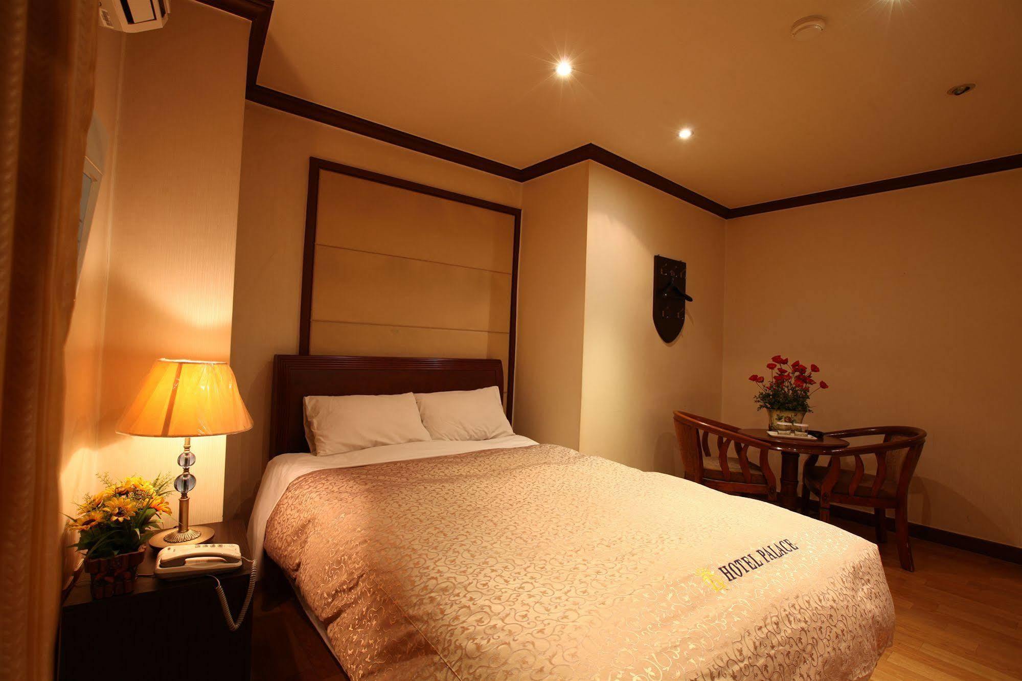 Namdaemun Palace Hotel Seoul Bagian luar foto