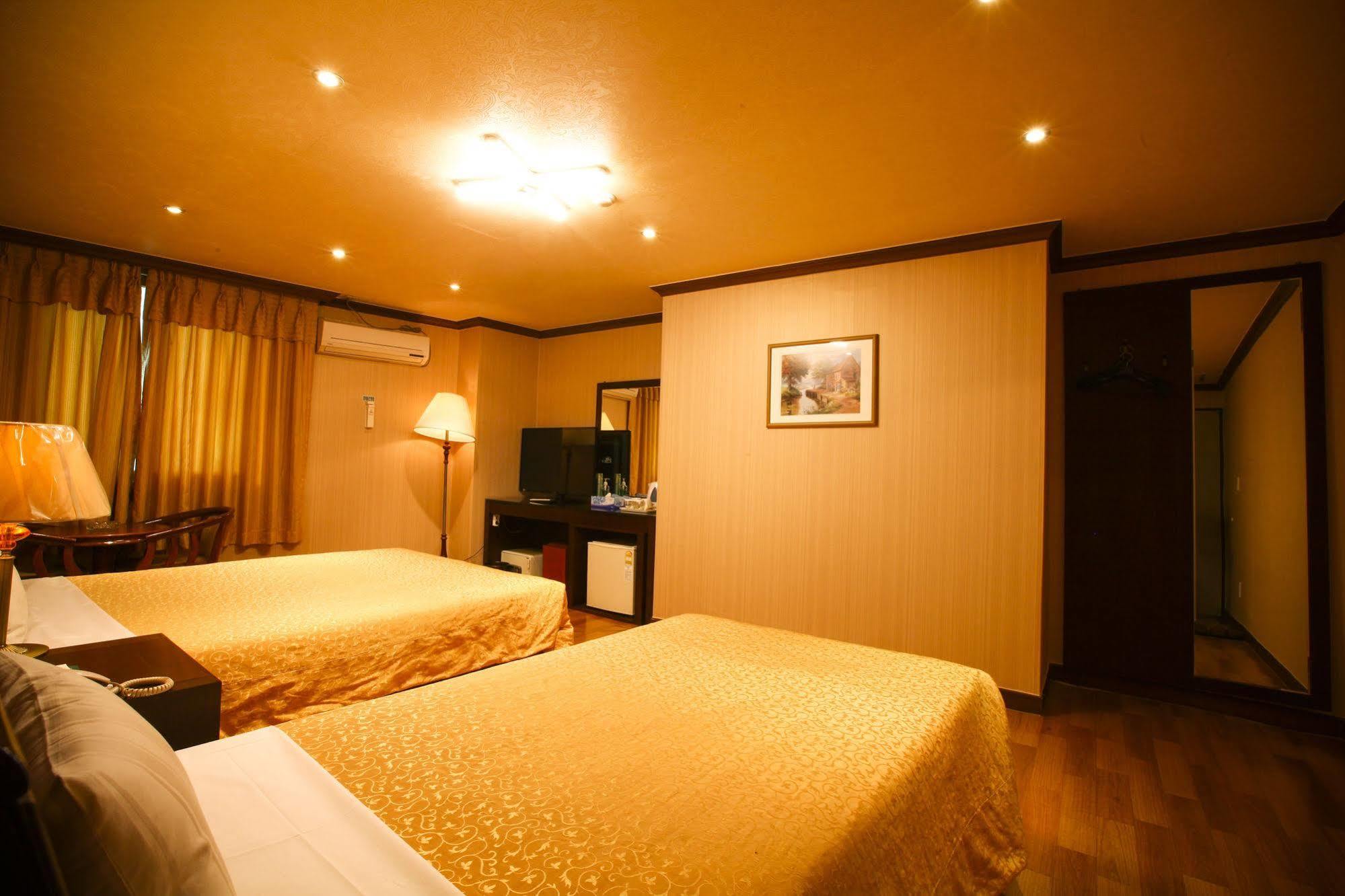 Namdaemun Palace Hotel Seoul Bagian luar foto
