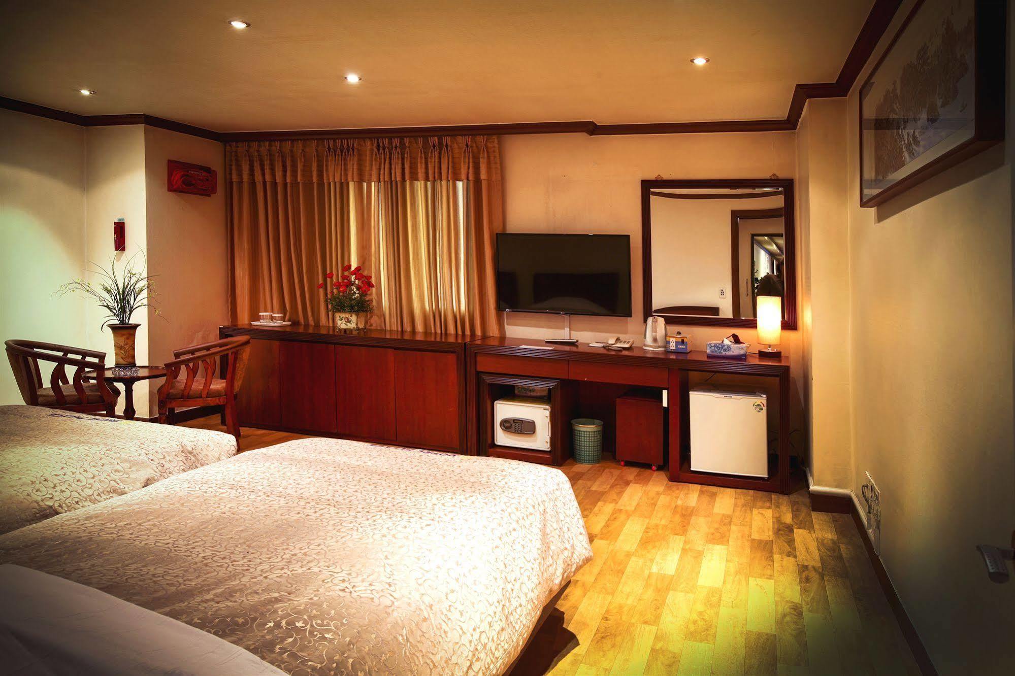 Namdaemun Palace Hotel Seoul Bagian luar foto
